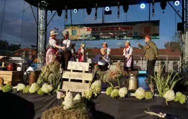 Z SZACUNKIEM DLA CHLEBA, Z DUMĄ O ROLNIKACH 15