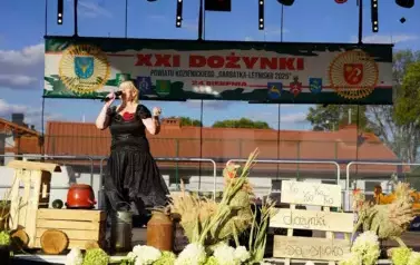 Z SZACUNKIEM DLA CHLEBA, Z DUMĄ O ROLNIKACH 17