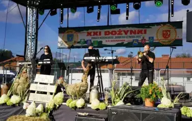 Z SZACUNKIEM DLA CHLEBA, Z DUMĄ O ROLNIKACH 22