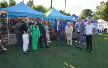 Z SZACUNKIEM DLA CHLEBA, Z DUMĄ O ROLNIKACH 34