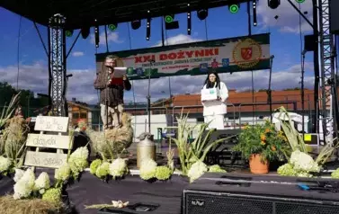 Z SZACUNKIEM DLA CHLEBA, Z DUMĄ O ROLNIKACH 46