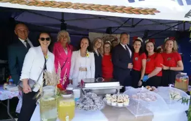 Z SZACUNKIEM DLA CHLEBA, Z DUMĄ O ROLNIKACH 67