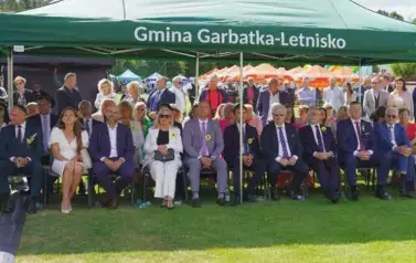 Z SZACUNKIEM DLA CHLEBA, Z DUMĄ O ROLNIKACH 86