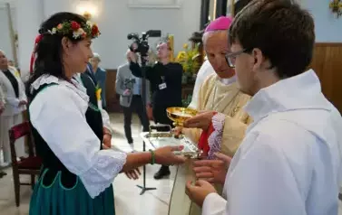Z SZACUNKIEM DLA CHLEBA, Z DUMĄ O ROLNIKACH 162