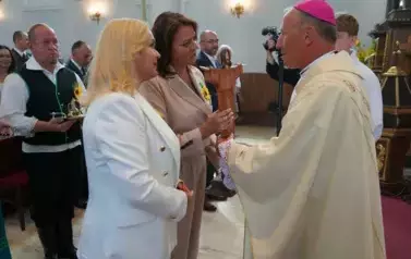 Z SZACUNKIEM DLA CHLEBA, Z DUMĄ O ROLNIKACH 163