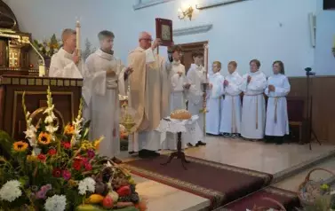 Z SZACUNKIEM DLA CHLEBA, Z DUMĄ O ROLNIKACH 167