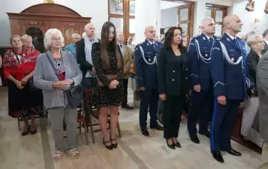 Z SZACUNKIEM DLA CHLEBA, Z DUMĄ O ROLNIKACH 173