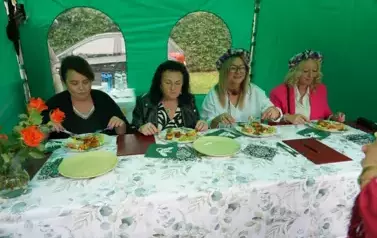 VI PRZEGLĄD K&Oacute;Ł GOSPODYŃ WIEJSKICH ZIEMI KOZIENICKIEJ &ndash; SMAKI ZIEMI KOZIENICKIEJ ORAZ OKRĘGOWY DZIEŃ DZIAŁKOWCA 9