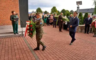 PATRIOTYCZNA NIEDZIELA W GNIEWOSZOWIE &ndash; UROCZYSTOŚCI KU CZCI LOTNIK&Oacute;W 19
