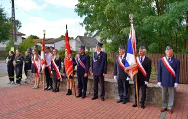 PATRIOTYCZNA NIEDZIELA W GNIEWOSZOWIE &ndash; UROCZYSTOŚCI KU CZCI LOTNIK&Oacute;W 23