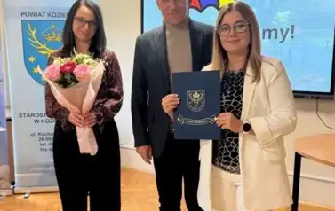 &bdquo;KRAINA 5 ZMYSŁ&Oacute;W&rdquo; JUŻ OTWARTA! NOWY OGR&Oacute;D SENSORYCZNY I ŚWIĘTO EDUKACJI W PORADNI 3
