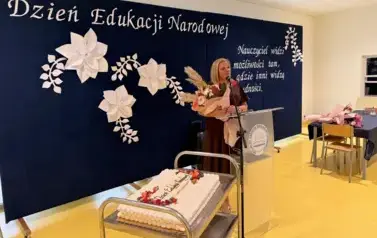 WYCHOWAWCOM I NAUCZYCIELOM - Z WDZIĘCZNOŚCIĄ I SERCEM - ŚWIĘTO EDUKACJI W SOSW 2
