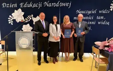 WYCHOWAWCOM I NAUCZYCIELOM - Z WDZIĘCZNOŚCIĄ I SERCEM - ŚWIĘTO EDUKACJI W SOSW 6
