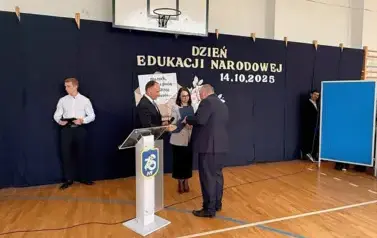 DLA TYCH, KT&Oacute;RZY KSZTAŁTUJĄ POKOLENIA... 8