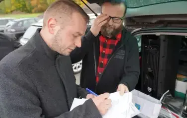 NOWY CHODNIK W BRZ&Oacute;ZIE ODDANY DO UŻYTKU 2