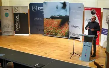 SENIORZY W CENTRUM UWAGI &ndash; KONFERENCJA W KOZIENICACH 1