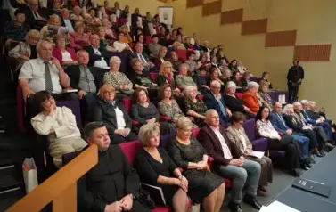 SENIORZY W CENTRUM UWAGI &ndash; KONFERENCJA W KOZIENICACH 6