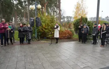 WSP&Oacute;LNA MOWA, WSP&Oacute;LNA ZIEMIA, WSP&Oacute;LNA PAMIĘĆ, CZYLI KOZIENICKIE OBCHODY NARODOWEGO ŚWIĘTA NIEPODLEGŁOŚCI 61