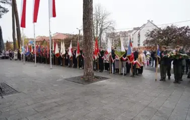 WSP&Oacute;LNA MOWA, WSP&Oacute;LNA ZIEMIA, WSP&Oacute;LNA PAMIĘĆ, CZYLI KOZIENICKIE OBCHODY NARODOWEGO ŚWIĘTA NIEPODLEGŁOŚCI 63