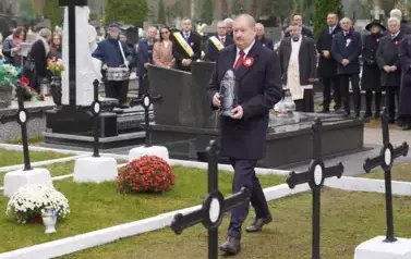 WSP&Oacute;LNA MOWA, WSP&Oacute;LNA ZIEMIA, WSP&Oacute;LNA PAMIĘĆ, CZYLI KOZIENICKIE OBCHODY NARODOWEGO ŚWIĘTA NIEPODLEGŁOŚCI 102