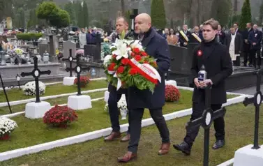WSP&Oacute;LNA MOWA, WSP&Oacute;LNA ZIEMIA, WSP&Oacute;LNA PAMIĘĆ, CZYLI KOZIENICKIE OBCHODY NARODOWEGO ŚWIĘTA NIEPODLEGŁOŚCI 104