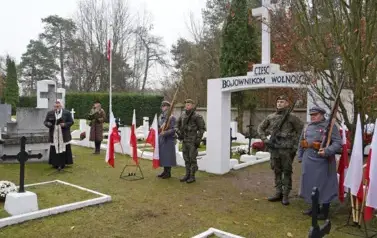 WSP&Oacute;LNA MOWA, WSP&Oacute;LNA ZIEMIA, WSP&Oacute;LNA PAMIĘĆ, CZYLI KOZIENICKIE OBCHODY NARODOWEGO ŚWIĘTA NIEPODLEGŁOŚCI 117