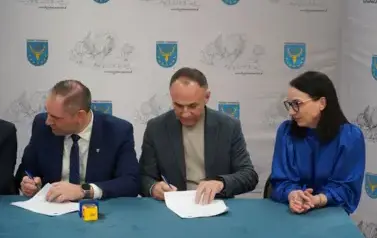 PODPISANO UMOWĘ NA TERMOMODERNIZACJĘ ZESPOŁU SZK&Oacute;Ł NR 1 IM. LEGION&Oacute;W POLSKICH W KOZIENICACH  4