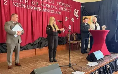 IV WERNISAŻ KREATYWNOŚCI SENIOR&Oacute;W I PRZYJACI&Oacute;Ł 15