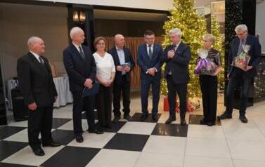 2025.12.12 - ŚWIĄTECZNE CHWILE U ENERGICNZYCH EMERYT&Oacute;W 11