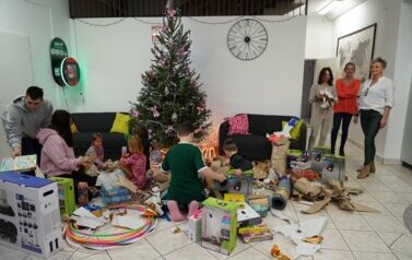 2025.12.22 - PRZEDŚWIĄTECZNA, PEŁNA RADOŚCI, WIZYTA W PANDZIE 1