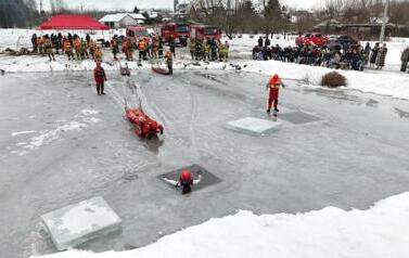 2026.01.15 - ZIMOWE ĆWICZENIA RATOWNICZE STRAŻAK&Oacute;W 18