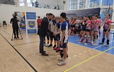 09.03.2026 - MŁODE SIATKARSKIE TALENTY W AKCJI - PEŁEN SPORTOWYCH EMOCJI TURNIEJ CZW&Oacute;REK W PSP NR 3 20