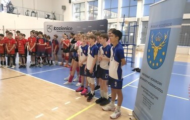 09.03.2026 - MŁODE SIATKARSKIE TALENTY W AKCJI - PEŁEN SPORTOWYCH EMOCJI TURNIEJ CZW&Oacute;REK W PSP NR 3 23