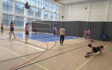 09.03.2026 - MŁODE SIATKARSKIE TALENTY W AKCJI - PEŁEN SPORTOWYCH EMOCJI TURNIEJ CZW&Oacute;REK W PSP NR 3 28