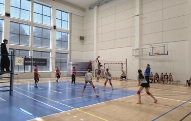 09.03.2026 - MŁODE SIATKARSKIE TALENTY W AKCJI - PEŁEN SPORTOWYCH EMOCJI TURNIEJ CZW&Oacute;REK W PSP NR 3 29