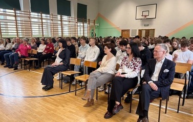 08.04.2026 - OLGIERD ŁUKASZEWICZ W &bdquo;ZIELONYM LICEUM&rdquo; - O EUROPIE, HISTORII I PRZYSZŁOŚCI MŁODYCH 10