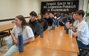 15.04.2026 - UCZNIOWIE Z WŁOCH Z WIZYTĄ W POWIECIE KOZIENICKIM 2