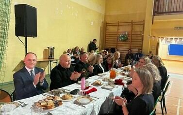 WIGILIJNE SPOTKANIE MIESZKAŃC&Oacute;W GMINY GŁOWACZ&Oacute;W 4