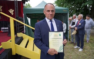 01.06.2026 - PIĄTE URODZINY KLUBU SENIOR+ W GŁOWACZOWIE PEŁNE WZRUSZEŃ, MUZYKI I WSP&Oacute;LNEJ ZABAWY 9