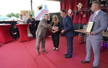 01.06.2026 - PIĄTE URODZINY KLUBU SENIOR+ W GŁOWACZOWIE PEŁNE WZRUSZEŃ, MUZYKI I WSP&Oacute;LNEJ ZABAWY 11