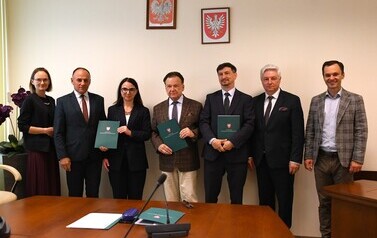 02.06.2026 - POWIAT KOZIENICKI ROZPOCZYNA NOWY ETAP TRANSFORMACJI ENERGETYCZNEJ &ndash; PODPISANO LIST INTENCYJNY 2