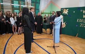 01.09.2026 - NOWY ROK SZKOLNY ROZPOCZĘTY. NAJLEPSI MATURZYŚCI NAGRODZENI 21