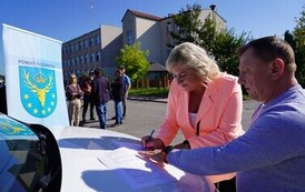 16.09.2026 - NOWE CHODNIKI W GNIEWOSZOWIE I ZAJEZIERZU. KOLEJNE INWESTYCJE POWIATU ZREALIZOWANE 21