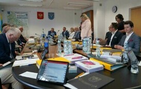 WŁADZE POWIATU KOZIENICKIEGO WYBRANE 9