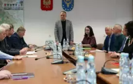 INAUGURACYJNE POSIEDZENIE POWIATOWEJ RADY RYNKU PRACY W KOZIENICACH 13