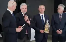 SPOTKANIE ŚWIĄTECZNE &bdquo;ENERGICZNYCH EMERYT&Oacute;W&rdquo; 12