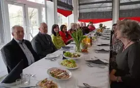 SPOTKANIE ŚWIĄTECZNE &bdquo;ENERGICZNYCH EMERYT&Oacute;W&rdquo; 19