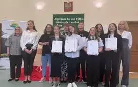 PATRIOTYZM W WERSACH &ndash; REJONOWY KONKURS RECYTATORSKI W GARBATCE-LETNISKU 1