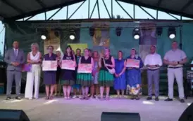FESTIWAL KULTURY PRL W GŁOWACZOWIE &ndash; WSPOMNIENIE MINIONYCH LAT Z NUTĄ RYWALIZACJI I WIELKĄ DAWKĄ UŚMIECHU 6