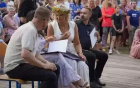 FESTIWAL KULTURY PRL W GŁOWACZOWIE &ndash; WSPOMNIENIE MINIONYCH LAT Z NUTĄ RYWALIZACJI I WIELKĄ DAWKĄ UŚMIECHU 22